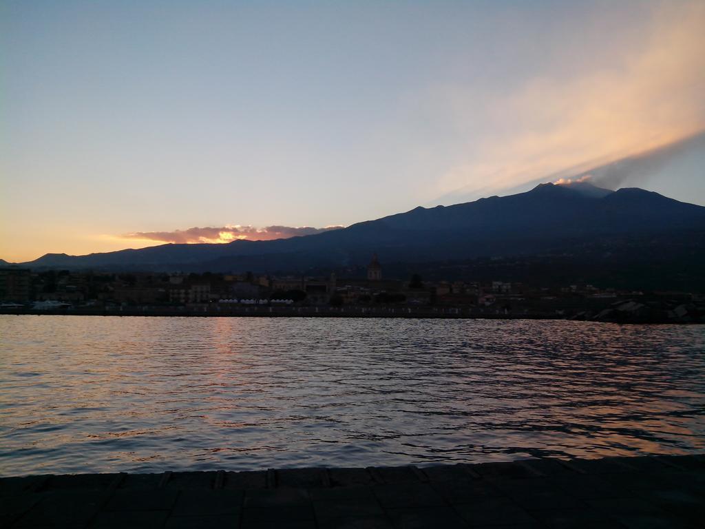 Bed&Breakfast La CasettaSantʼAlessio Siculo エクステリア 写真