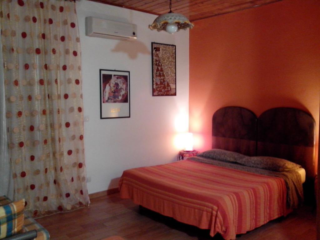 Bed&Breakfast La CasettaSantʼAlessio Siculo 部屋 写真