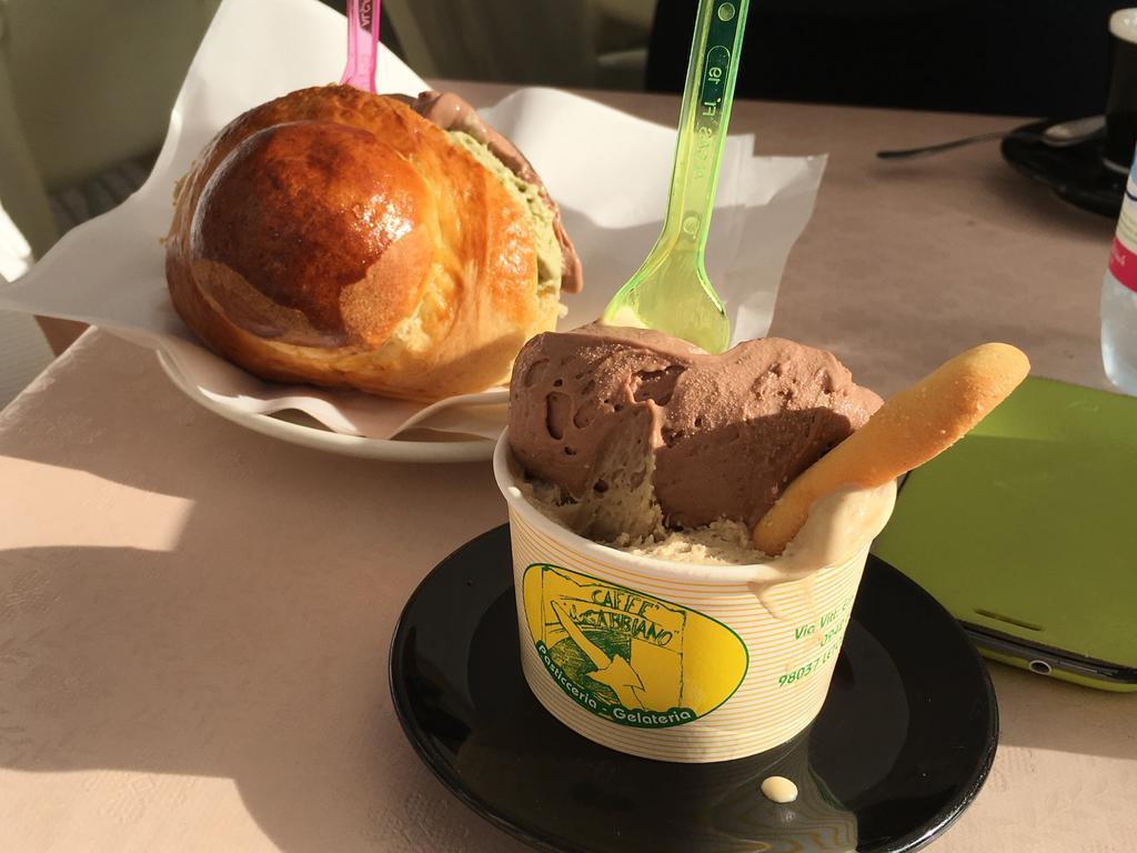 Bed&Breakfast La CasettaSantʼAlessio Siculo エクステリア 写真