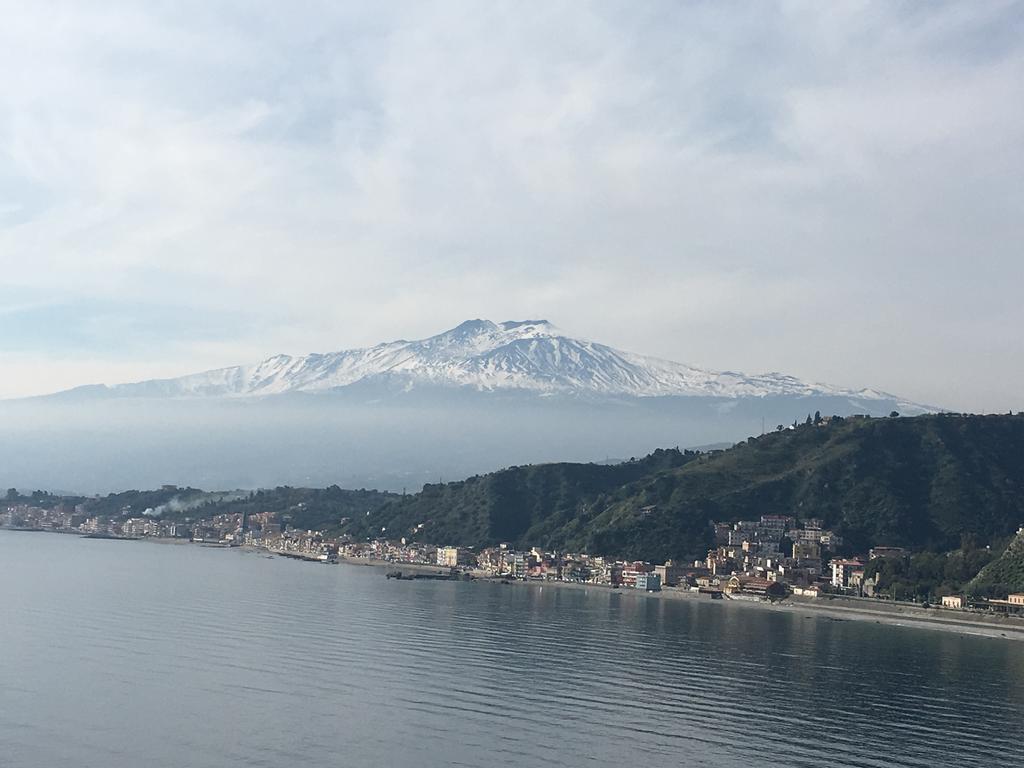 Bed&Breakfast La CasettaSantʼAlessio Siculo エクステリア 写真