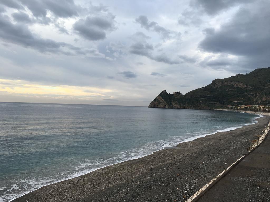 Bed&Breakfast La CasettaSantʼAlessio Siculo エクステリア 写真