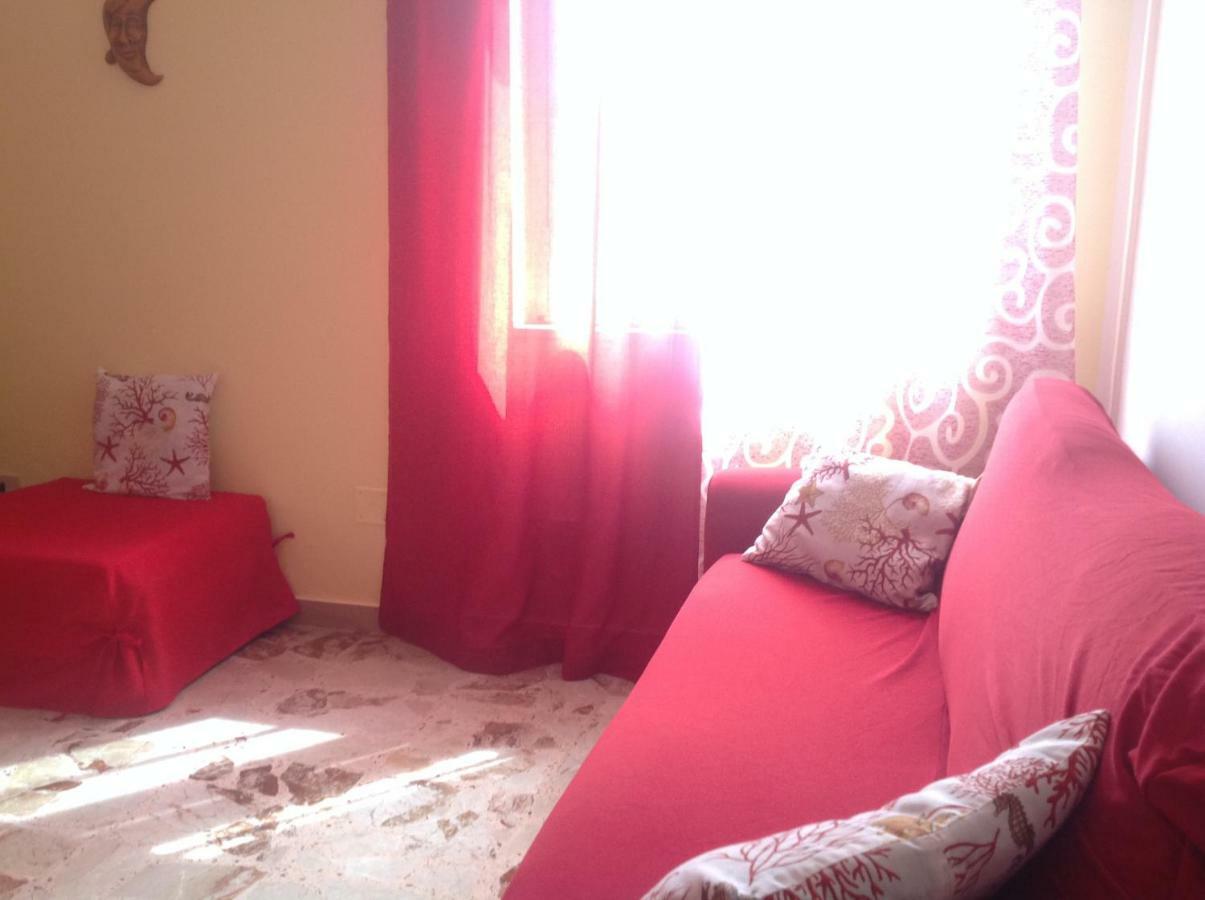 Bed&Breakfast La CasettaSantʼAlessio Siculo エクステリア 写真
