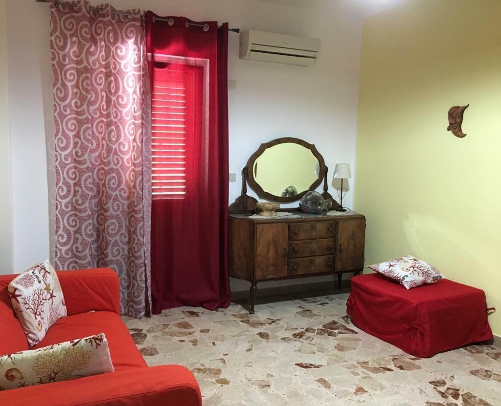 Bed&Breakfast La CasettaSantʼAlessio Siculo エクステリア 写真